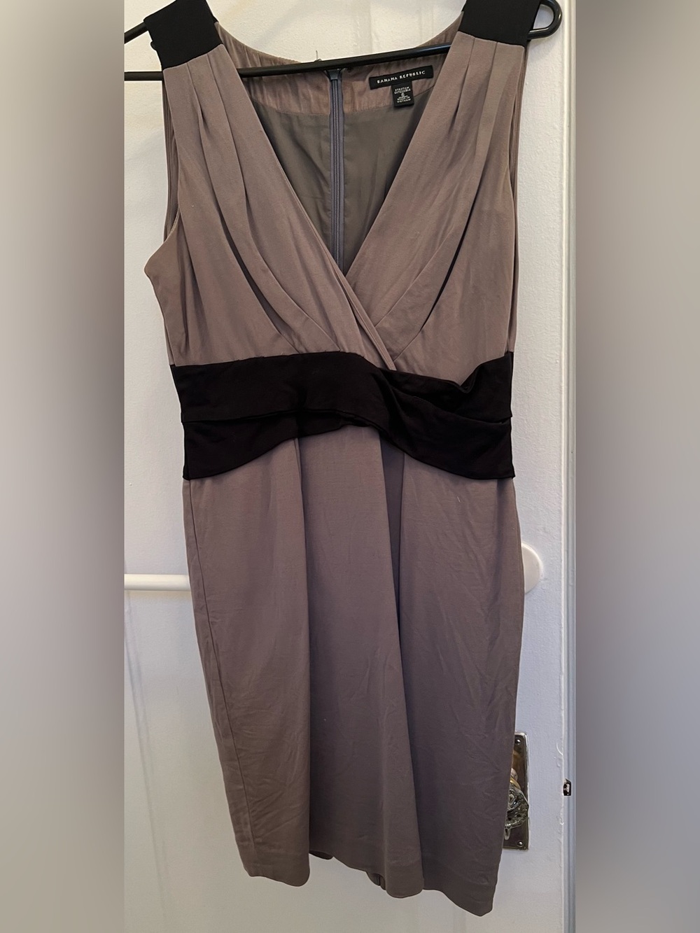 Banana Republic tailored midi dress - size 6
